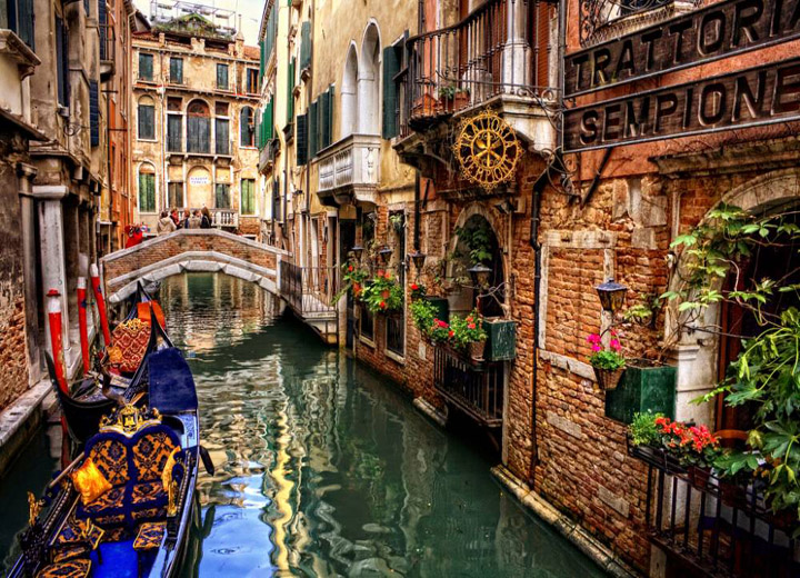 Nhà nổi ở Venice (Italy)